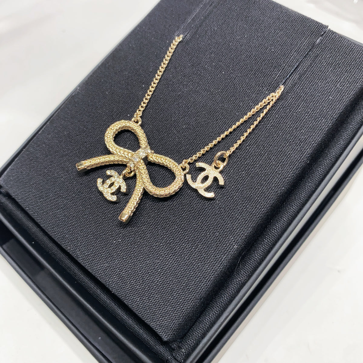 No.4464-Chanel Ribbon Coco Mark Necklace  (Unused / 未使用品