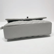 Load image into Gallery viewer, No.4470-Chanel Lambskin Medium Timeless Classic Flap Bag 25cm