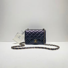 Charger l'image dans la galerie, No.4258-Chanel Lambskin Square Mini Classic Flap 17cm (Unused / 未使用品)