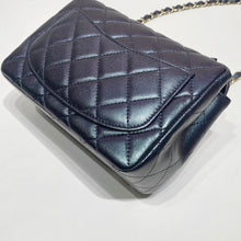 Charger l'image dans la galerie, No.4258-Chanel Lambskin Square Mini Classic Flap 17cm (Unused / 未使用品)