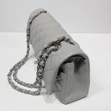 Load image into Gallery viewer, No.4470-Chanel Lambskin Medium Timeless Classic Flap Bag 25cm