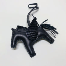 Load image into Gallery viewer, No.3996-Hermes Lezard Niloticus Lisse Rodeo Pegase PM Bag Charm