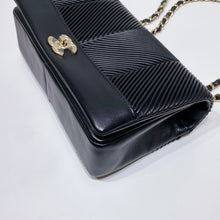 Load image into Gallery viewer, No.4241-Chanel Pleated Crush Flap Bag (Unused / 未使用品)
