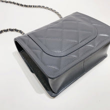 将图片加载到图库查看器,No.4228-Chanel Caviar Sweet Classic Mini Flap Bag (Brand New / 全新貨品)