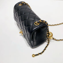 Load image into Gallery viewer, No.001650-1-Chanel Pearl Crush Square Mini Flap Bag (Brand New / 全新)
