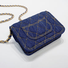 将图片加载到图库查看器,No.3889-Chanel Denim Double You Clutch With Chain( Brand New / 全新貨品)