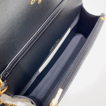 将图片加载到图库查看器,No.3929-Chanel Caviar Fit For You Phone Holder With Chain (Brand New / 全新貨品)