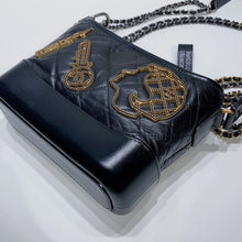 画像をギャラリービューアに読み込む, No.3860-Chanel Small Gabrielle Hobo Bag With Charms Limited Edition