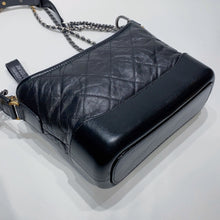 画像をギャラリービューアに読み込む, No.3860-Chanel Small Gabrielle Hobo Bag With Charms Limited Edition