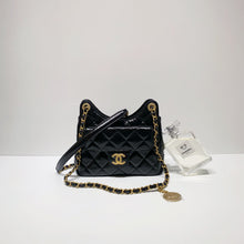 将图片加载到图库查看器,No.001602-2-Chanel Small Wavy CC Hobo Bag (Brand New / 全新貨品)