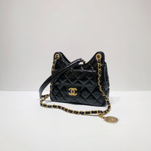 将图片加载到图库查看器,No.001602-2-Chanel Small Wavy CC Hobo Bag (Brand New / 全新貨品)