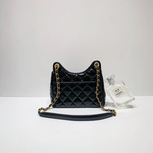 将图片加载到图库查看器,No.001602-2-Chanel Small Wavy CC Hobo Bag (Brand New / 全新貨品)