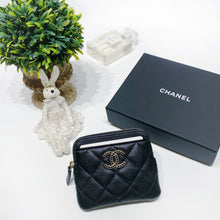将图片加载到图库查看器,No.4124-Chanel Caviar Girly Strass Zipped Coins Purse (Brand New / 全新貨品)
