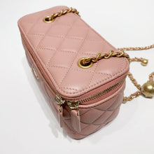 将图片加载到图库查看器,No.4108-Chanel Pearl Crush Vanity With Chain  (Unused / 未使用品)
