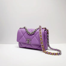将图片加载到图库查看器,No.4103-Chanel 19 Small Handbag (Brand New / 全新貨品)
