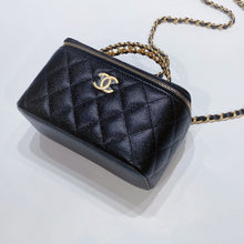 將圖片載入圖庫檢視器 No.3623-Chanel Caviar Pick Me Up Handle Vanity With Chain(Brand New / 全新)