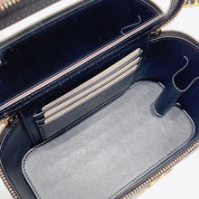 將圖片載入圖庫檢視器 No.3623-Chanel Caviar Pick Me Up Handle Vanity With Chain(Brand New / 全新)