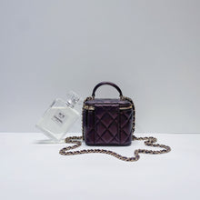 將圖片載入圖庫檢視器 No.3634-Chanel Small Classic Handle Vanity With Chain (Brand New / 全新)