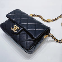 將圖片載入圖庫檢視器 No.3654-Chanel Caviar Twist Your Button Flap Bag (Brand New / 全新貨品)