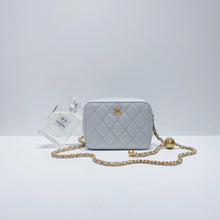 Load image into Gallery viewer, No.3783-Chanel Pearl Crush Camera Bag (Brand New / 全新貨品)