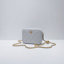 Load image into Gallery viewer, No.3783-Chanel Pearl Crush Camera Bag (Brand New / 全新貨品)