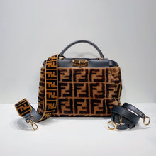 Load image into Gallery viewer, No.3803-Fendi Regular Zucca Shearling Peekaboo With Strap