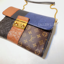 이미지를 갤러리 뷰어에 로드 , No.3008-Louis Vuitton Limited Edition Marine Monogram Blocks Pochette Plate Clutch Bag