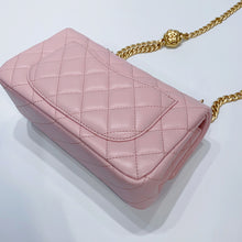 将图片加载到图库查看器,No.3846-Chanel Sweet Camellia Rectangular Mini Flap Bag  (Brand New / 全新)