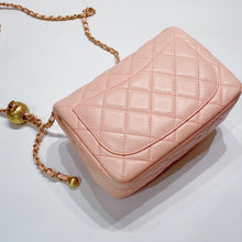 將圖片載入圖庫檢視器 No.3487-Chanel Pearl Crush Square Mini Flap Bag (Brand New / 全新)