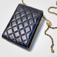 画像をギャラリービューアに読み込む, No.3095-Chanel Lambskin Pearl Crush Phone Holder With Chain (Unused / 未使用品)