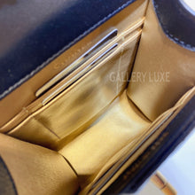 画像をギャラリービューアに読み込む, No.3095-Chanel Lambskin Pearl Crush Phone Holder With Chain (Unused / 未使用品)