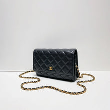 Charger l&#39;image dans la galerie, No.001693-Chanel Caviar Timeless Classic Wallet On Chain
