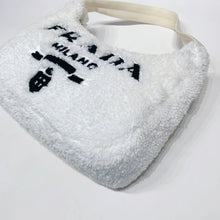 이미지를 갤러리 뷰어에 로드 , No.4505-Prada Re-Edition 2000 Terry Mini Bag
