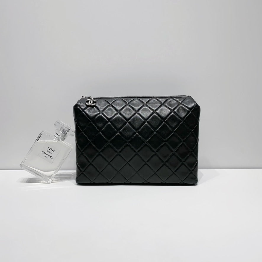 No.4347-Chanel Timeless Classic Medium Pouch