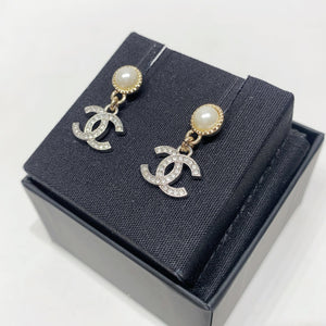 No.4445-Chanel Metal Crystal Pearl Coco Mark Earrings