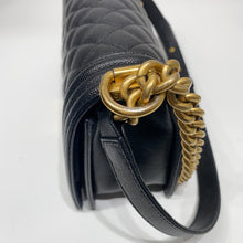Load image into Gallery viewer, No.003008-Chanel Caviar Boy 25cm
