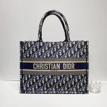 画像をギャラリービューアに読み込む, No.4338-Dior Medium Oblique Embroidery Book Tote
