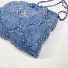 画像をギャラリービューアに読み込む, No.4520-Chanel Denim Small 22 Tote Bag
