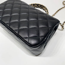 Load image into Gallery viewer, No.04559-Chanel Mini Rectangular Crytral Top Handle Flap Bag
