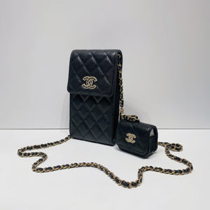 No.4486-Chanel Phone &amp; AirPods Pro Case With Chain