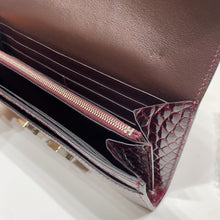 Load image into Gallery viewer, No.04565-Hermes Shiny Alligator  Constance Long Wallet
