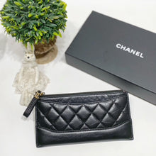 画像をギャラリービューアに読み込む, No.4252-Chanel Gabrielle Zipped Long Wallet
