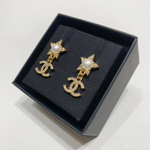 No.4267-Chanel Metal Pearl Star Earrings (Brand New / 全新貨品)