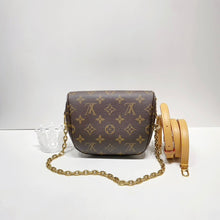 Load image into Gallery viewer, No.4375-Louis Vuitton Mini Bumpbag
