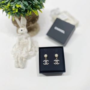 No.4445-Chanel Metal Crystal Pearl Coco Mark Earrings
