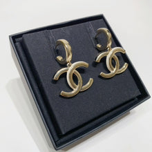 将图片加载到图库查看器，No.4298-Chanel Metal Coco Mark Earrings
