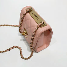 Charger l&#39;image dans la galerie, No.4396-Chanel Trendy Clutch With Chain
