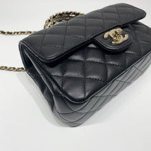 Load image into Gallery viewer, No.04559-Chanel Mini Rectangular Crytral Top Handle Flap Bag
