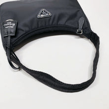 이미지를 갤러리 뷰어에 로드 , No.4507-Prada Re-Edition 2000 Nylon Mini Bag
