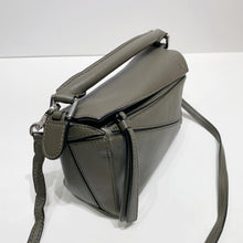 Load image into Gallery viewer, No.4395-Loewe Mini Puzzle Bag
